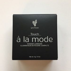 Younique Powder Luminizer